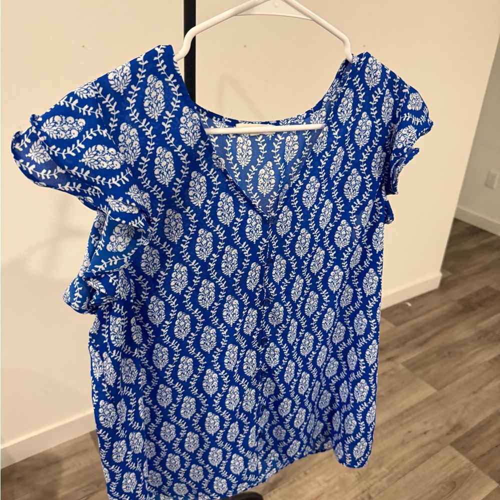 Pleione Royal Blue and White Printed V-Neck Ruffle Sleeve Top